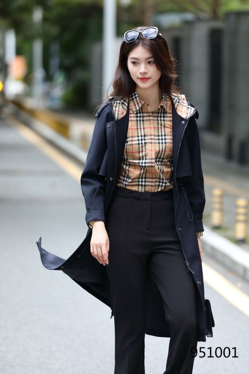 Burberry Outwear